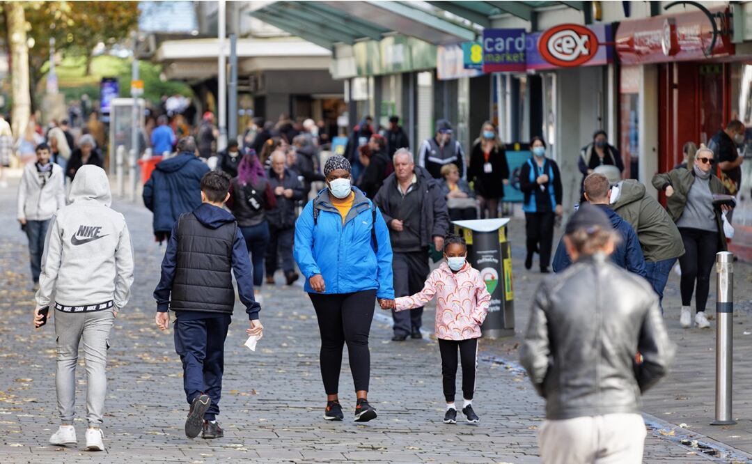 "Los próximos meses van a ser difíciles", dice la OMS ante aumento de casos de Covid-19