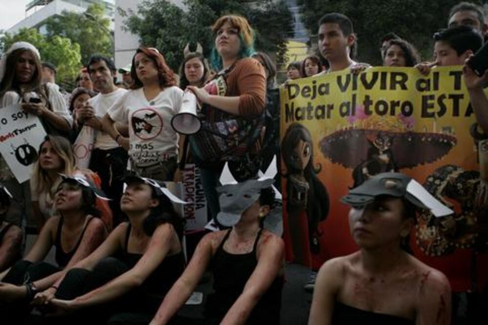 No faltan los que repudian la fiesta