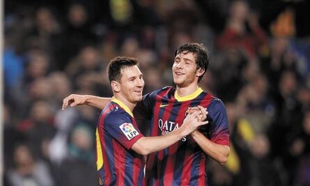 Messi reaparece con el Barça y marca doblete