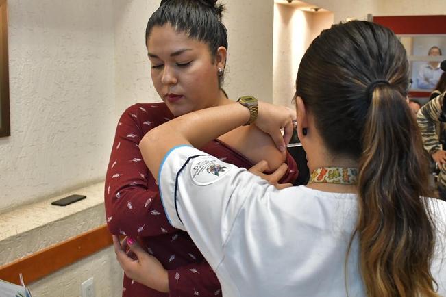 Inicia campaña de vacunación contra influenza estacional