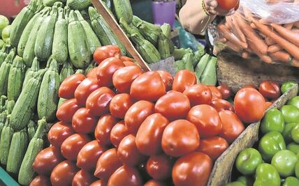 Se disparan precios de jitomate, cebolla y aguacate 
