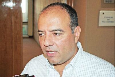 Continúa debate por terminal de autobuses