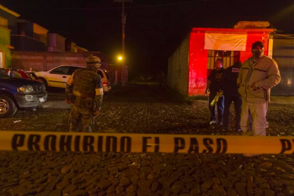 Autoridades dieron por concluidos los trabajos de reparación del ducto de Pemex, afectado presuntamente por una toma clandestina. (OBTURE PRESS)