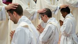 “Pocos jóvenes quieren ser sacerdotes”