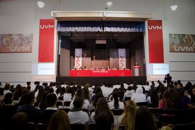 Bienvenida a nuevos alumnos