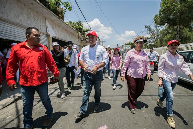 Pérez Rojas presenta propuesta de obra