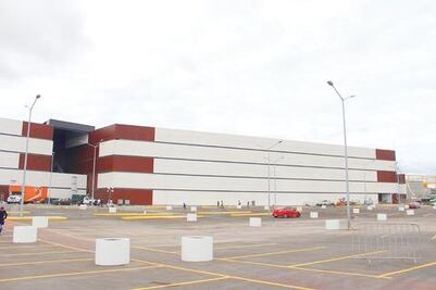 Retrasan construcción de puente peatonal