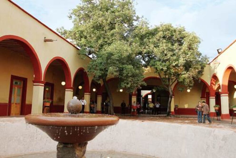 Rescatan espacio público cultural