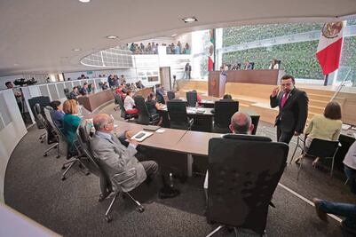 Avalan convocatoria para entregar presea