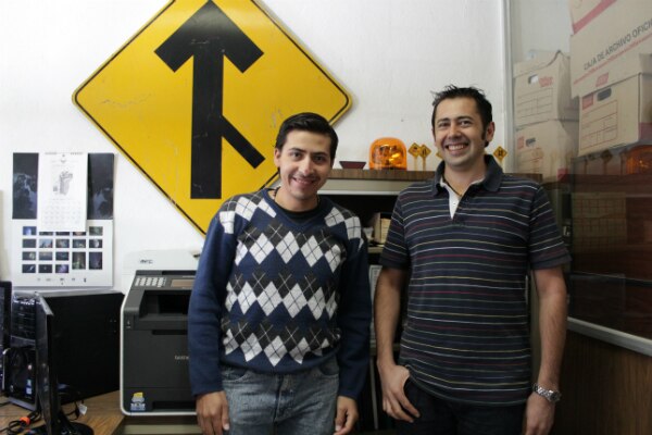 Señalan beneficios de carril para transporte público