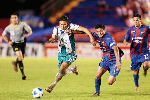 Falla penales y cede puntos