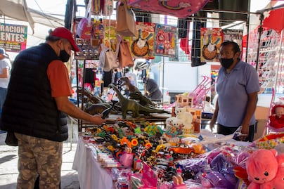 Aún con retraso de mercancías, descartan desabasto para Buen Fin 