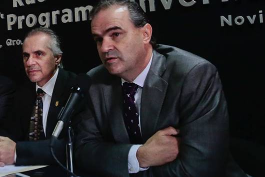 Entrada a primarias públicas: 8:30 horas