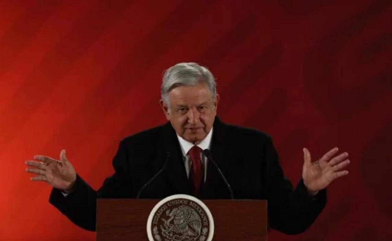 "Fitch: hipócrita y cómplice de la corrupción en Pemex", AMLO