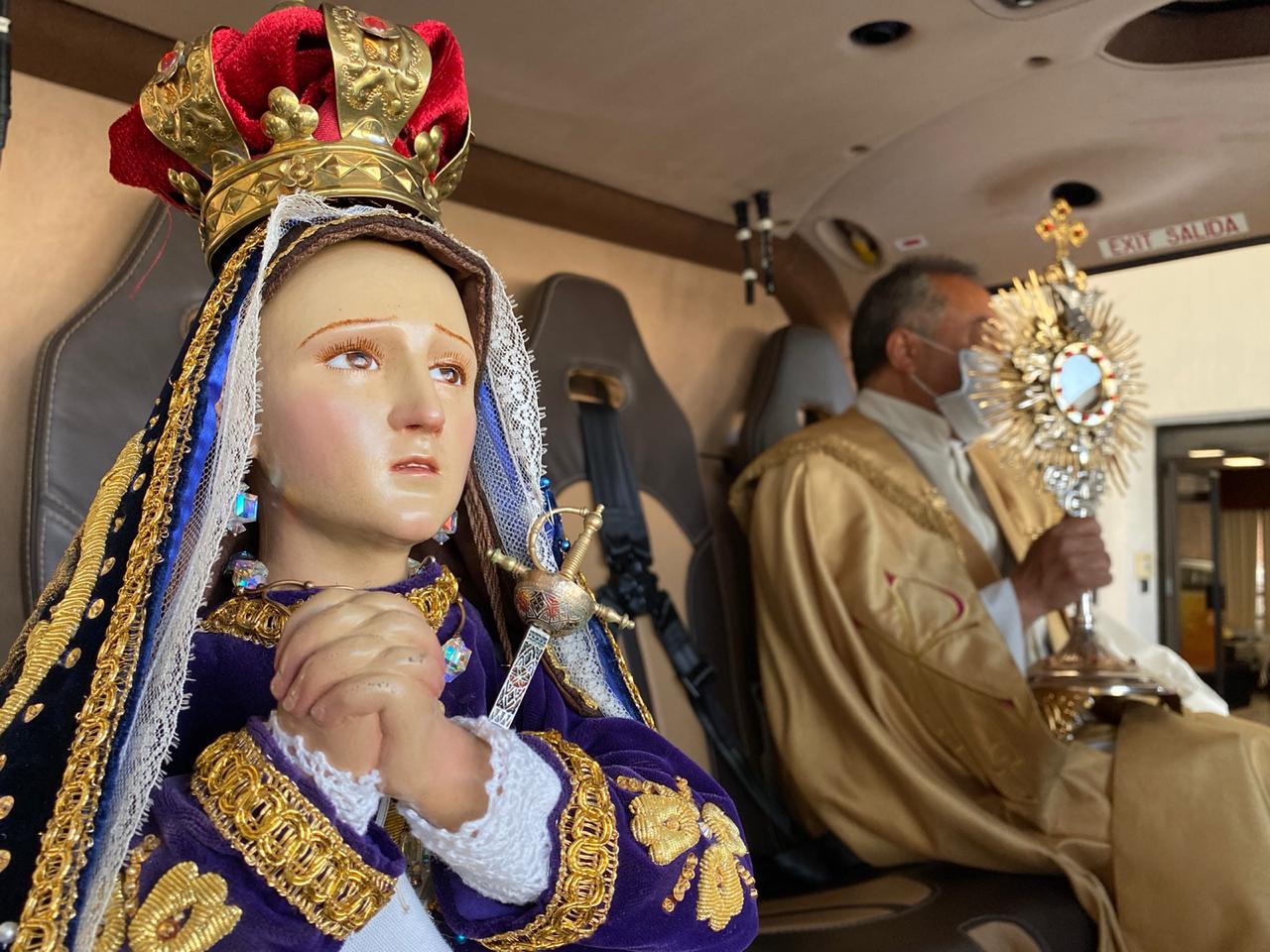 #Crónica| La fe vuela sobre Querétaro para frenar el Coronavirus