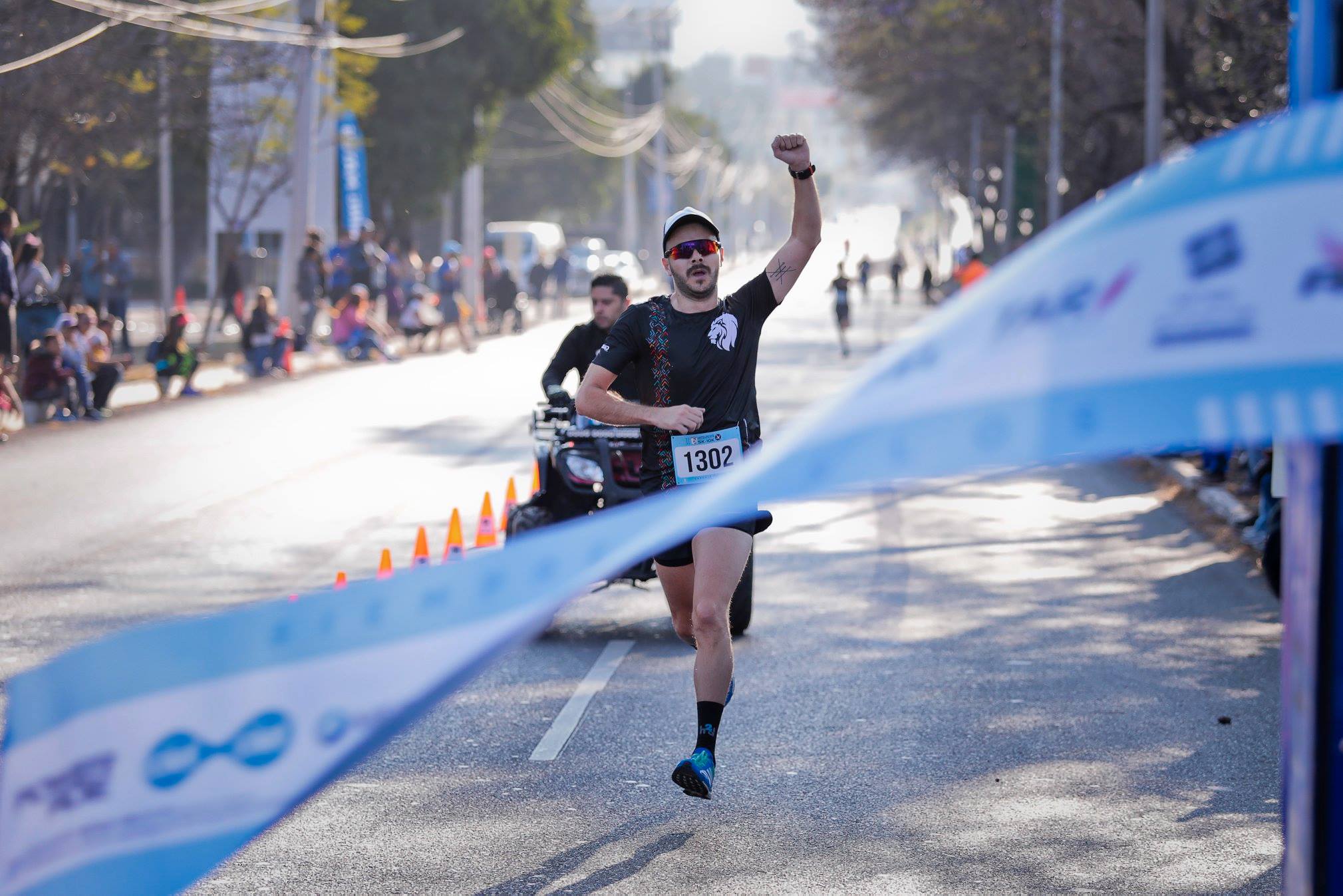 Gallos Blancos hace correr a 2 mil atletas