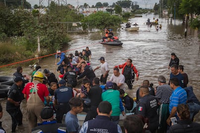 Evacuan a cientos de familias en SJR por inundaciones