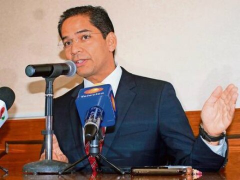 Se quejan priístas de compadrazgos