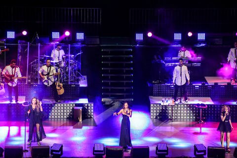 Flans revive su adolescencia