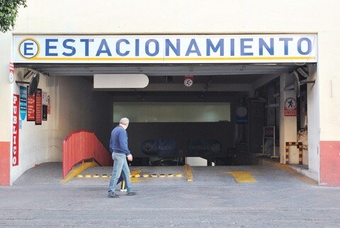 Presentarán reglamento para los estacionamientos
