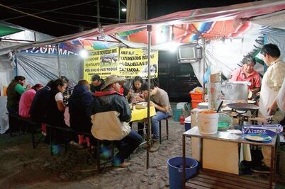 Tianguis de Candiles, una tradición viva