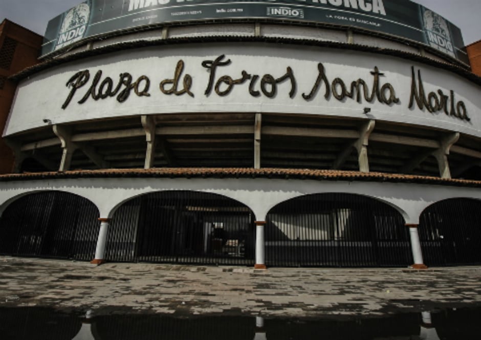 Unen esfuerzos para la plaza Santa María