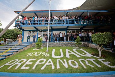 La mitad de aspirantes a la Prepa de la UAQ son rechazados 