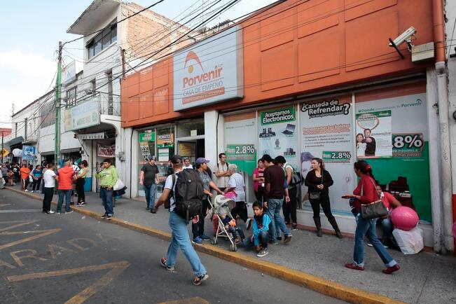 El 61.8% de las personas se queda sin dinero en enero