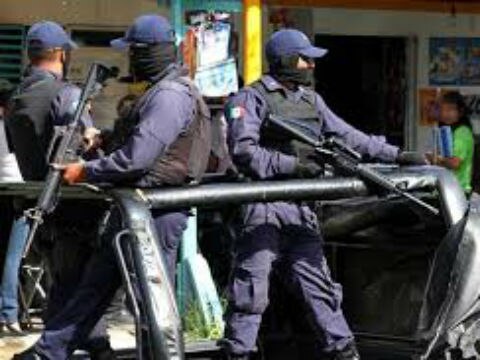 Policía Estatal detiene a una persona 