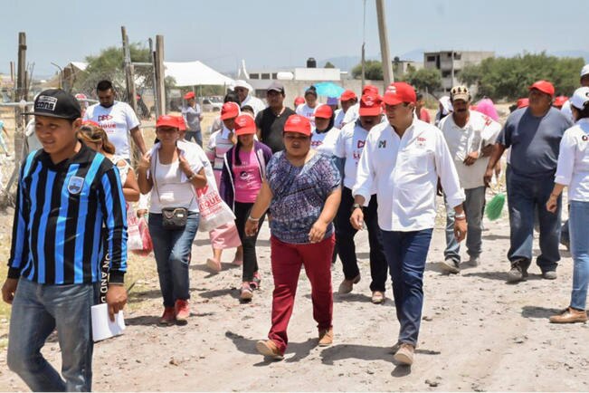 Luque escucha a ciudadanos de Chamizal