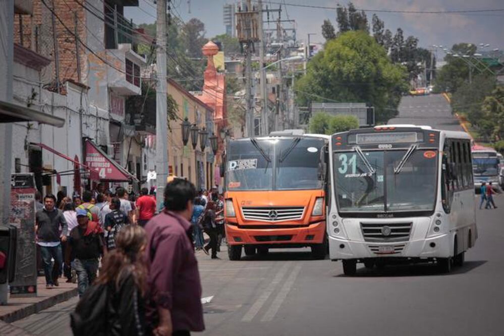 Anuncios en redes sociales advierten sobre la posibilidad de detener el servicio debido a la situación económica de los transportistas, agravada por el alza a los precios de los combustibles (FOTOS: ARCHIVO EL UNIVERSAL)