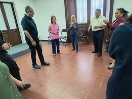 Pérez Valdez siembra el amor por el teatro