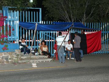 Experimentos, en riesgo por huelga