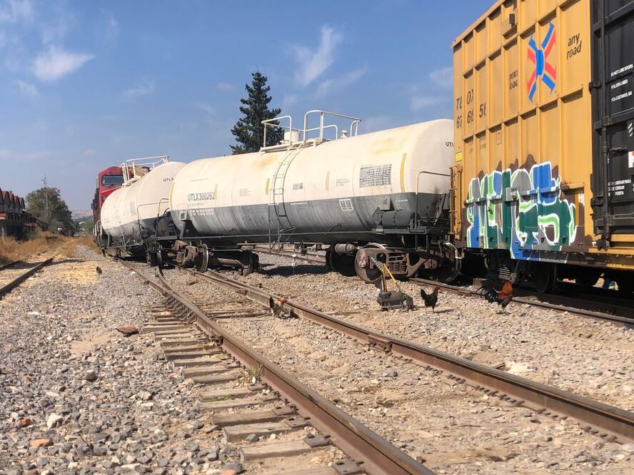 Vagón de tren sale de sus vías en San Juan del Río. Foto: Fernando Camacho
