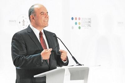 Aplaude Loyola foro alejado de ‘guerra sucia’