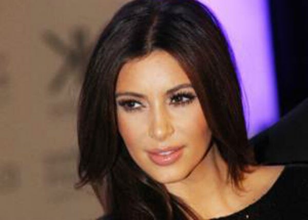 Kim Kardashian lanza su nuevo perfume