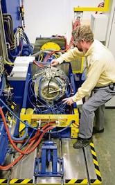 GM compró 11.6 mdd a proveedores