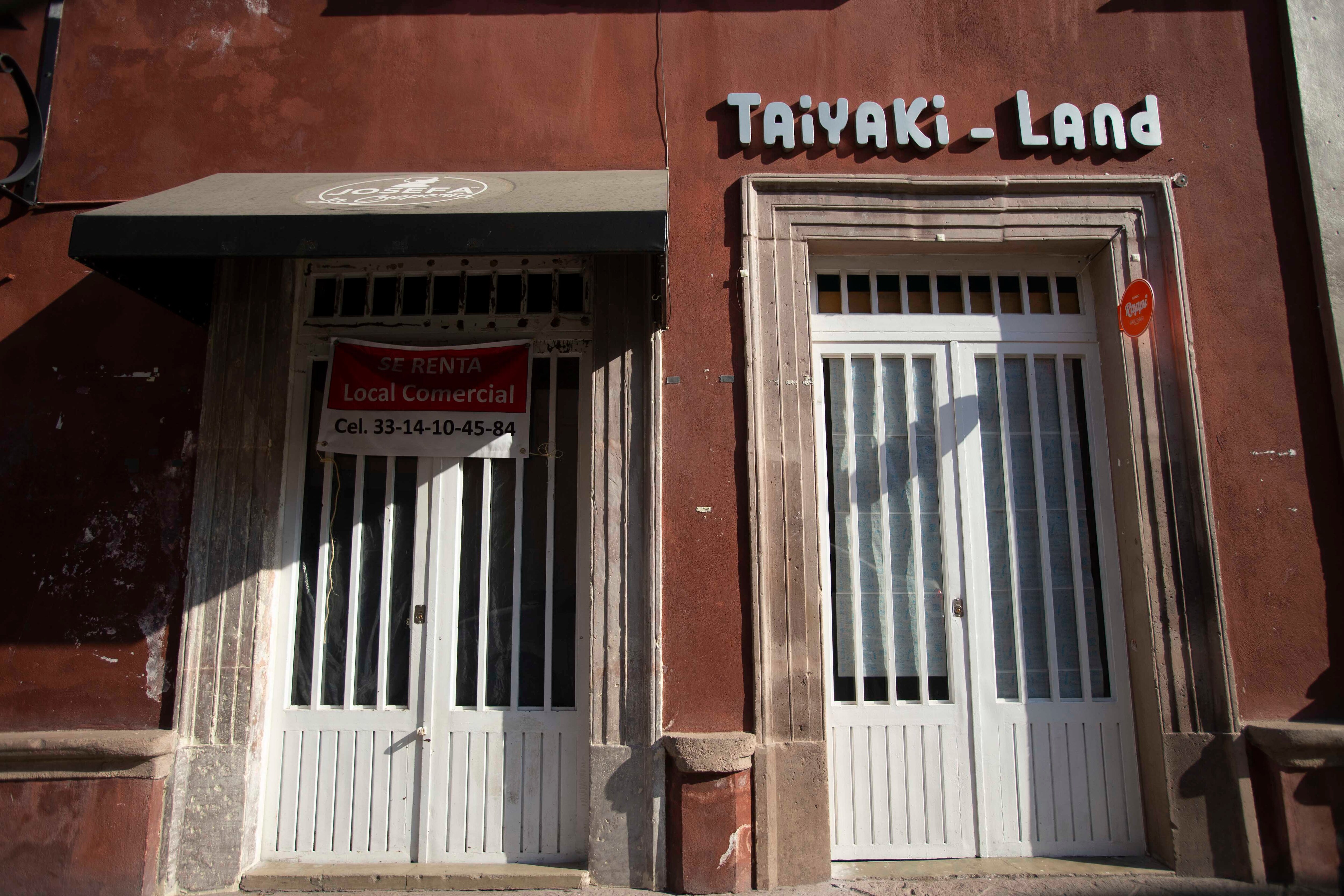 "Estoy pagando la mitad de los sueldos a los trabajadores", dicen comerciantes del Centro Histórico