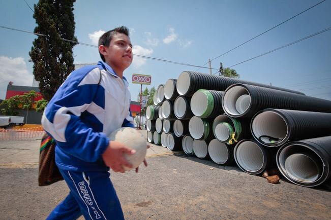 Como parte del programa de Escuelas al CIEN, que se combina con recursos federales, ya se han invertido más de mil 100 millones de pesos. (ARCHIVO. EL UNIVERSAL)