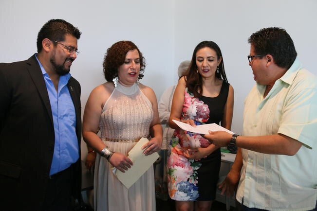 Van contra centros que “curan” la homosexualidad