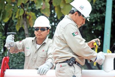 IP: asociarse con Pemex, estrategia ante recortes