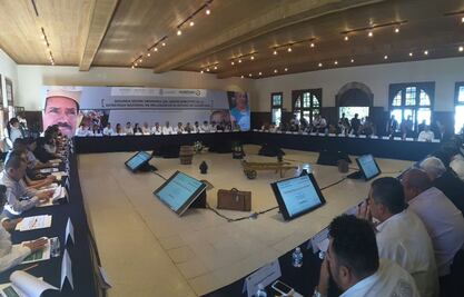 Analizan resultados del combate a la pobreza