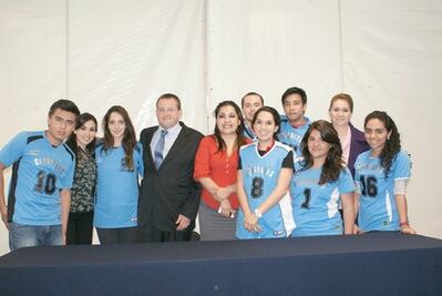 UCO estrena armaduras