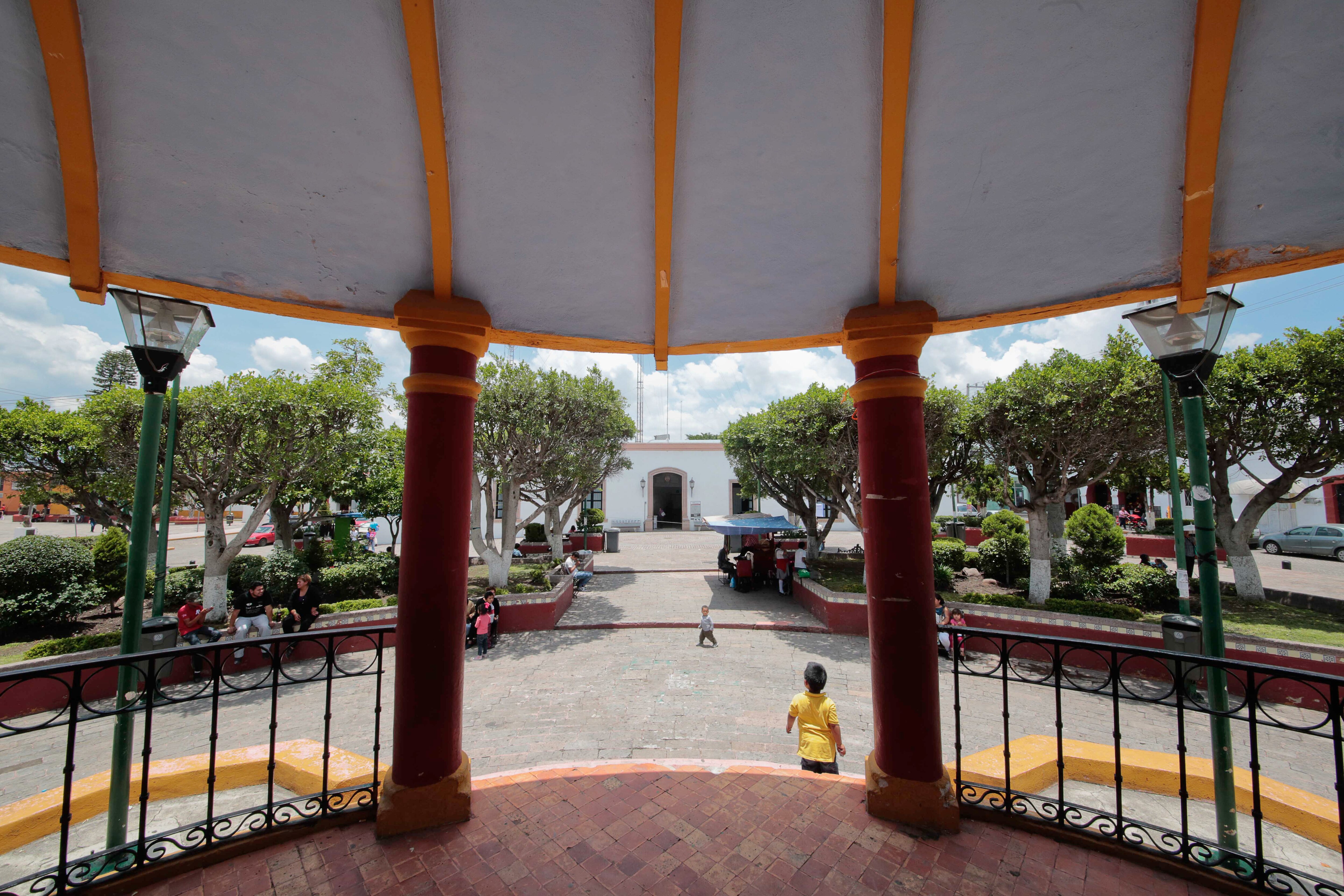 Pide edil sumarse a mejora de Santa Rosa