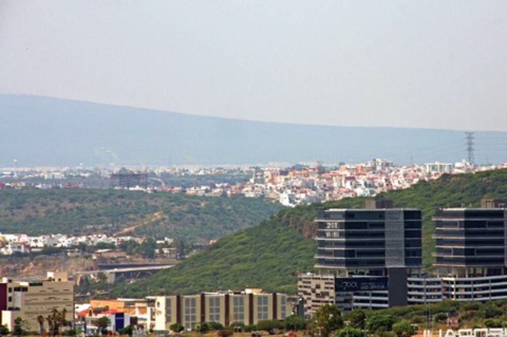 Señalan precios altos de viviendas