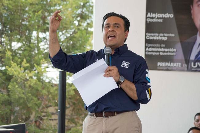 El abanderado de la coalición Por México al Frente explicó que por cada peso que aporten los trabajadores del volante al fondo económico, el gobierno aportará otro peso más (MITZI OLVERA. EL UNIVERSAL)