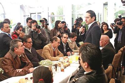 Domínguez pide apoyar al país