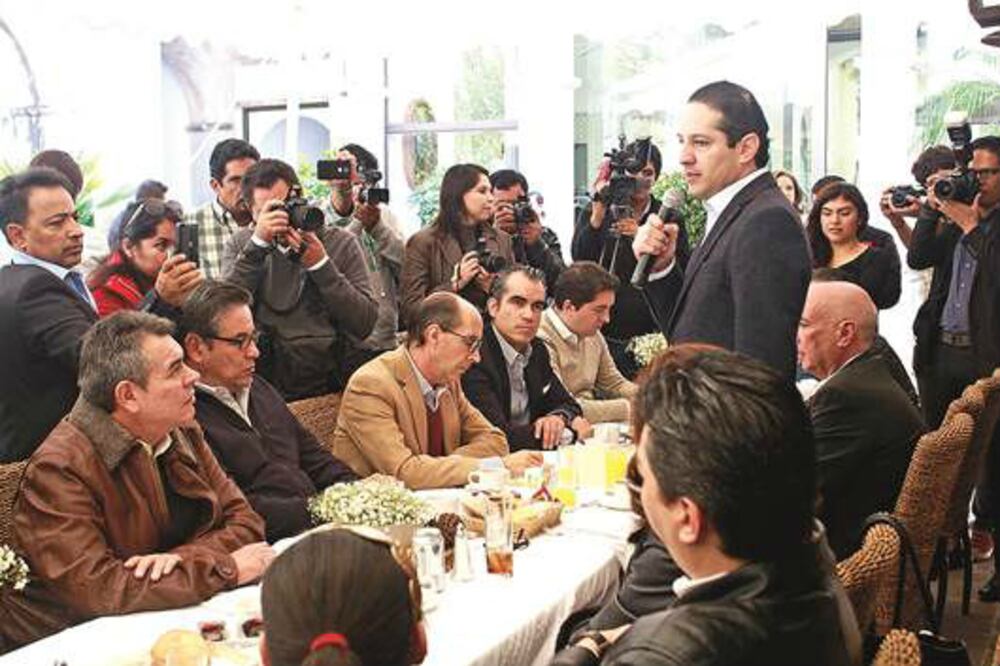 Domínguez pide apoyar al país