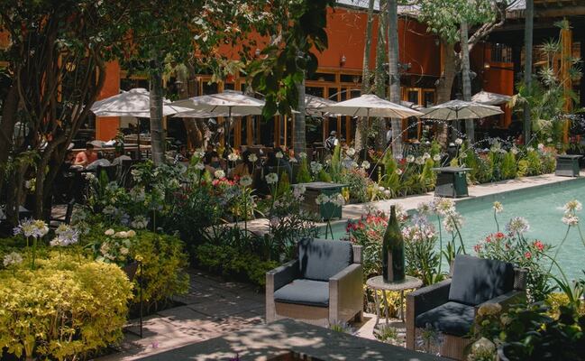 Restaurantes con jardín en Querétaro para consentir a mamá