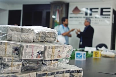 Destruye IFE credenciales